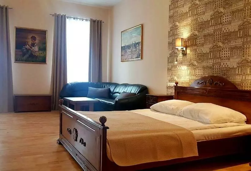 سوئیت رویال, Euro Apart