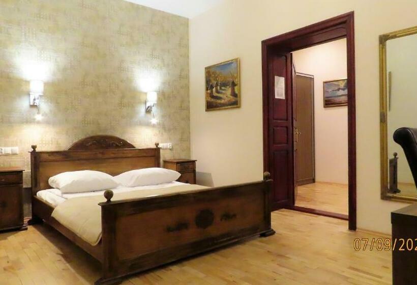 Королевский Люкс, Euro Apart