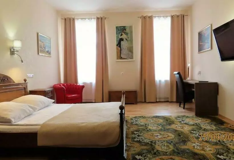سوئیت 2 خوابه, Euro Apart