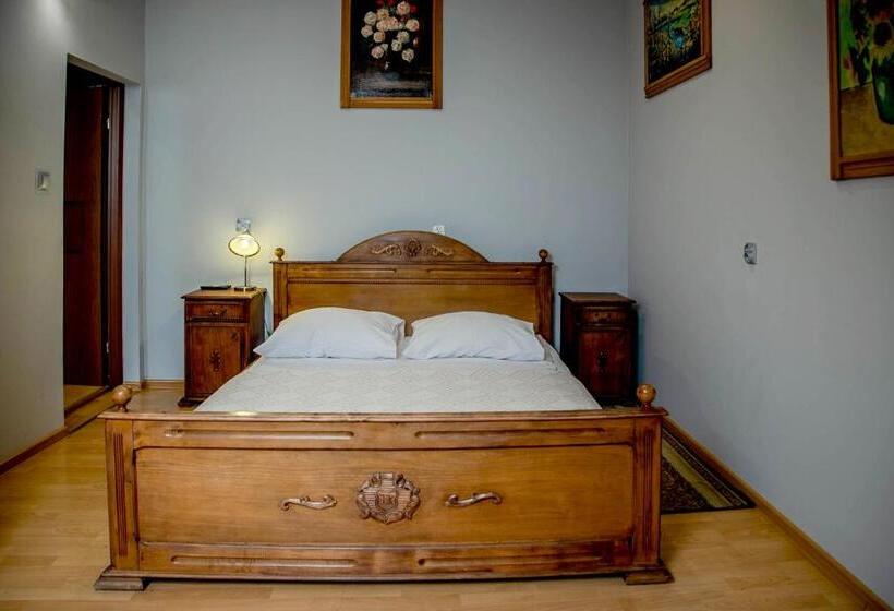 スタンダードスタジオ, Euro Apart