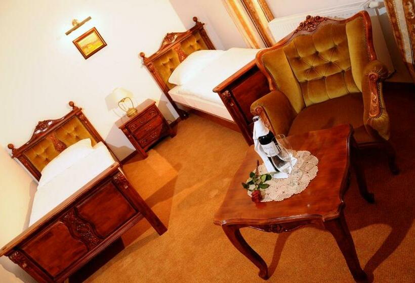 スタンダードルーム, Folwark Stara Winiarnia