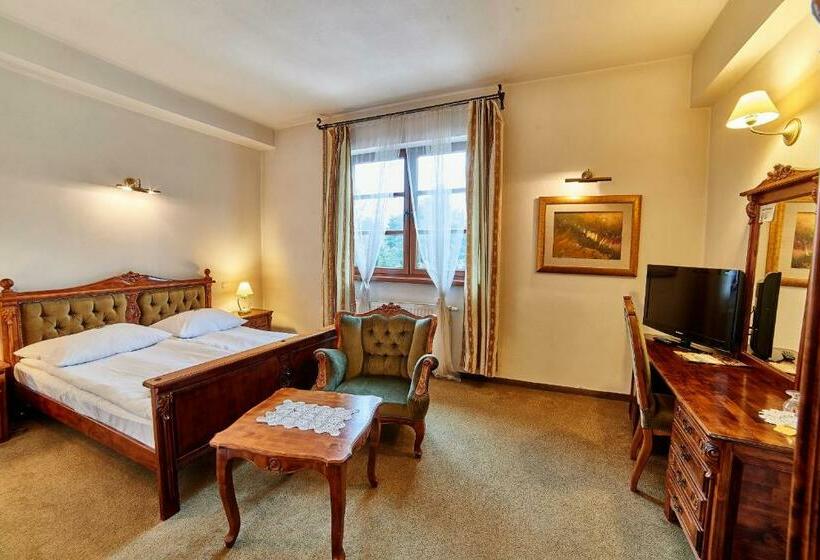 スタンダードルーム, Folwark Stara Winiarnia