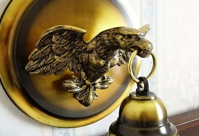 Pokój Deluxe, Golden Eagle