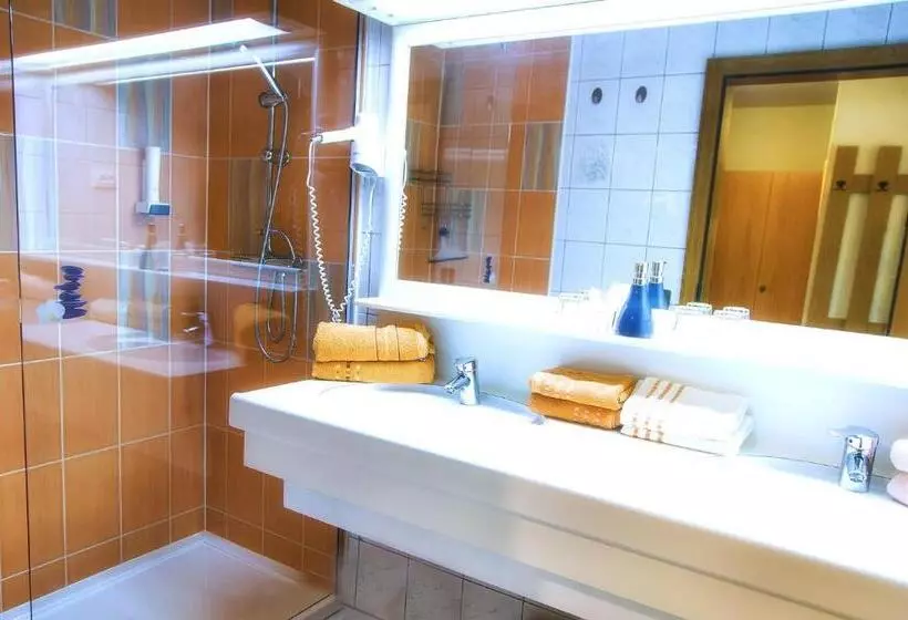 Huoneisto 1 Makuuhuone Parveke, Gästehaus Götz