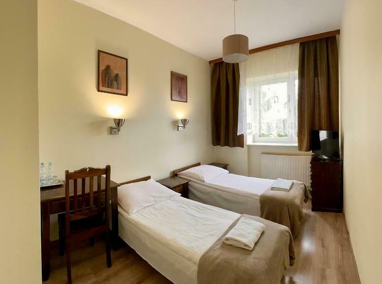 اتاق استاندارد, Ik Korona