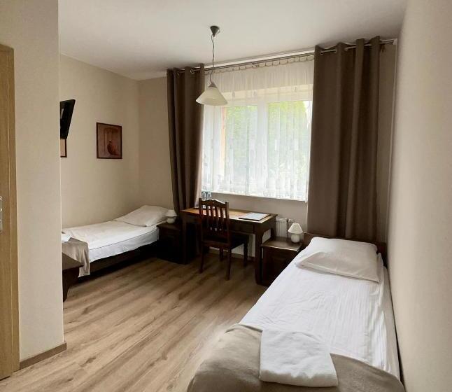 اتاق استاندارد, Ik Korona