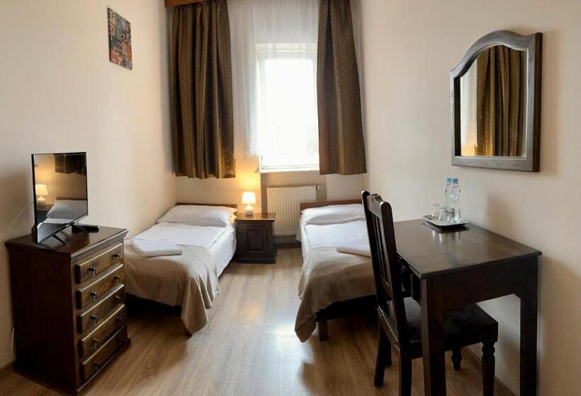 آپارتمان 2 خوابه, Ik Korona