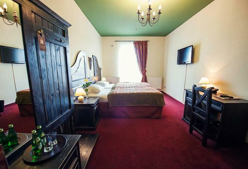 חדר סטנדרט, Kasztel