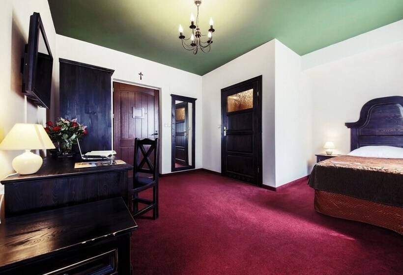 חדר סטנדרט, Kasztel