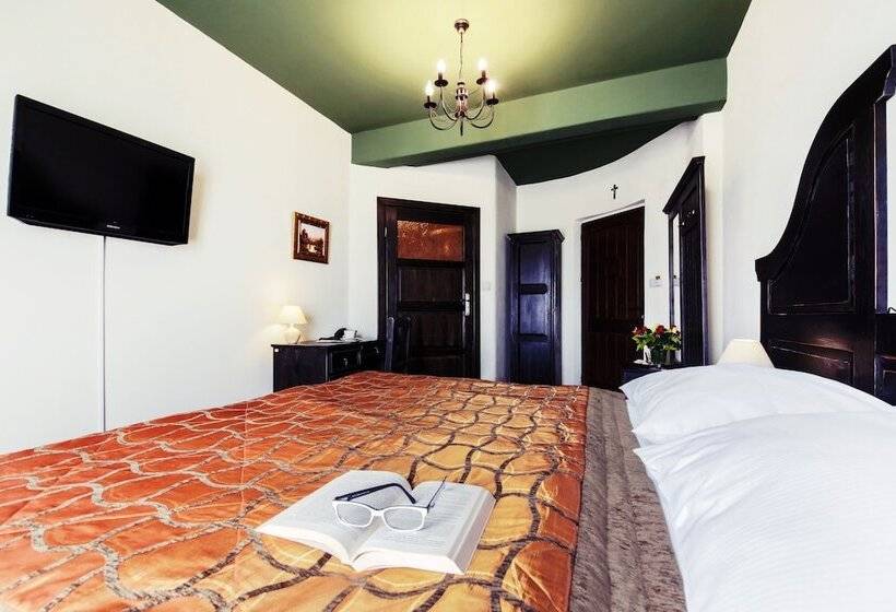 חדר סטנדרט, Kasztel