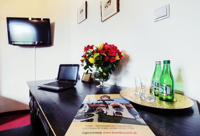 חדר סטנדרט, Kasztel