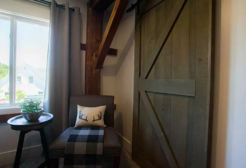 シングルデラックスルーム, Mountain Meadows Lodge