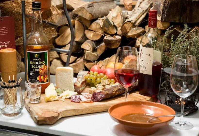 آپارتمان 1 خوابه با بالکن, Rooms & Restaurant Ostarija