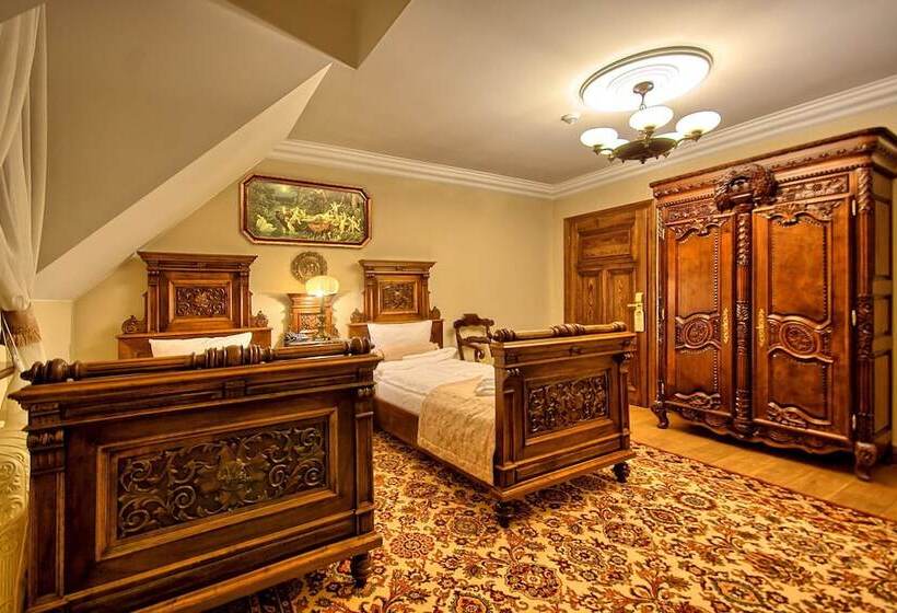 חדר דלוקס, Pałac Tłokinia