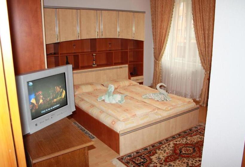 Апартаменты 2 Спальни, Pensiunea Claudiu