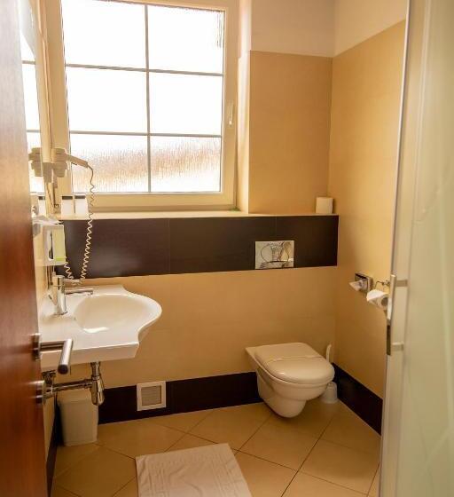 패밀리 아파트, Penzion Termal