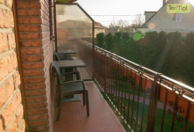 발코니가 있는 스위트, Penzion Termal