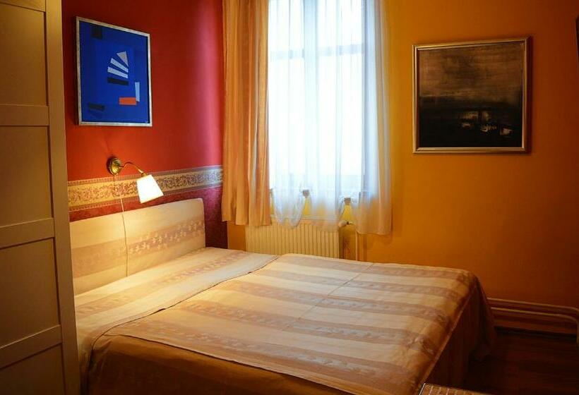 Номер Стандарт, Plauter Kúria