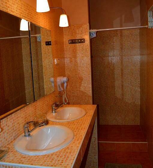 Люкс Вид на Сад, Plauter Kúria