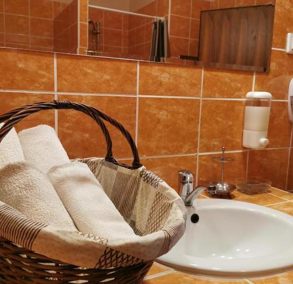 Люкс с Террасой, Plauter Kúria