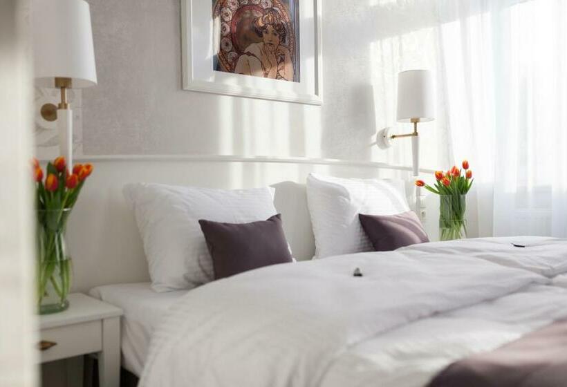 スタンダードルーム, Pod Ratuszem