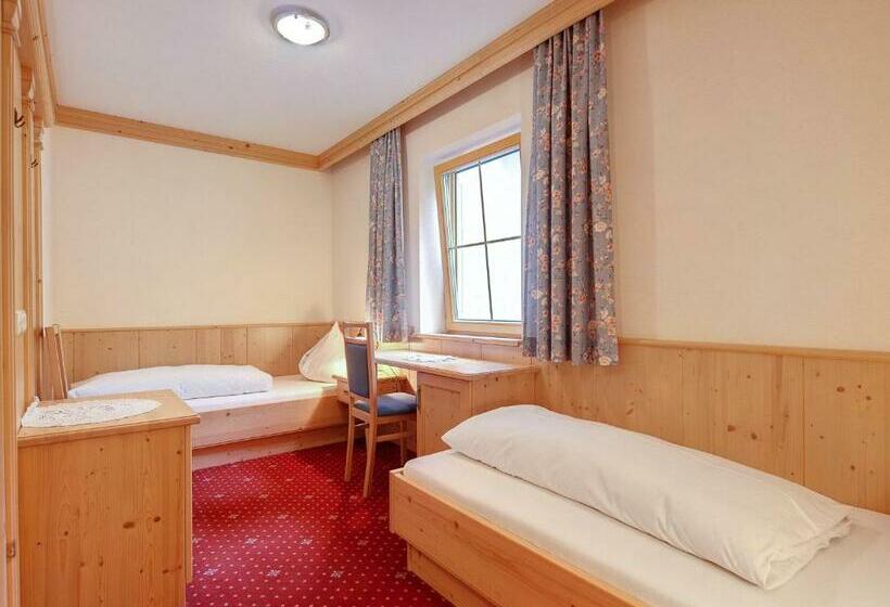 شقة غرفة واحدة, Sagritzerwirt