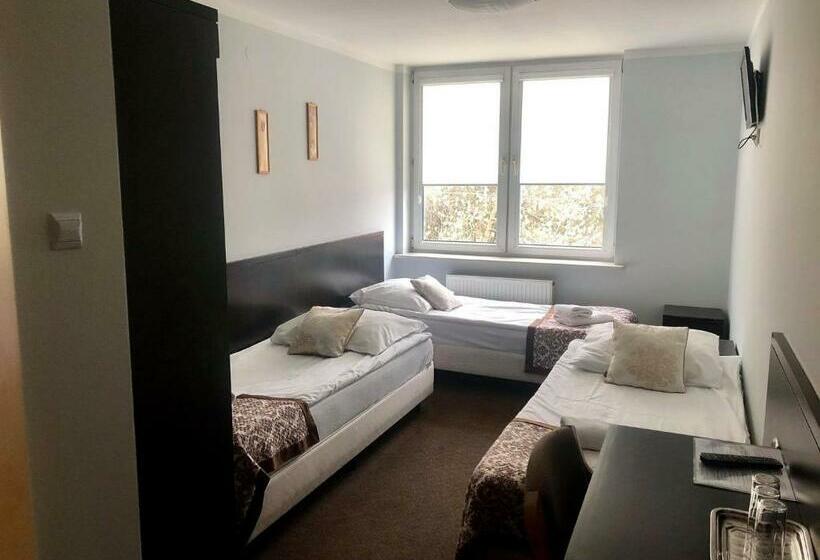 חדר סטנדרט לשלושה, Sosnowe Zacisze