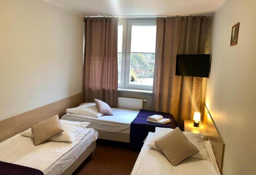 חדר סטנדרט לשלושה, Sosnowe Zacisze