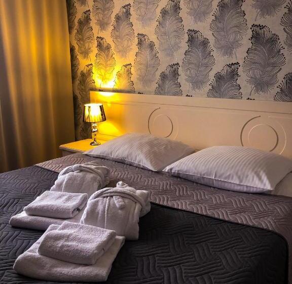 דירת חדר, Victoria