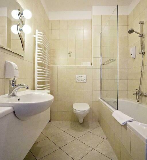 חדר דלוקס, Zamek Królewski We Wschowie