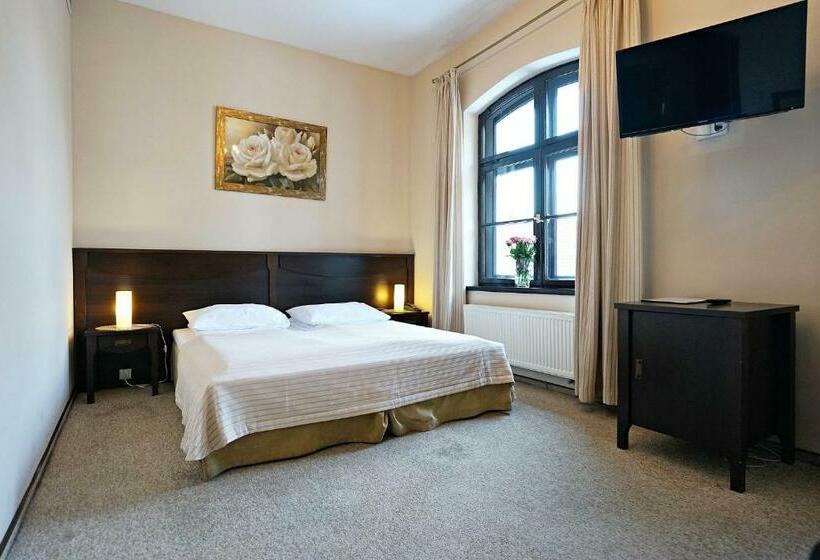 חדר סטנדרט, Zamek Królewski We Wschowie