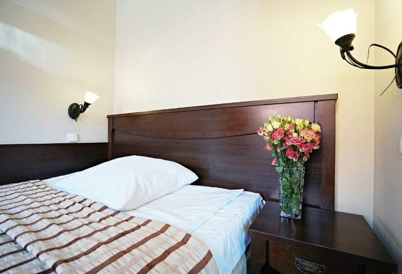 חדר סטנדרט, Zamek Królewski We Wschowie