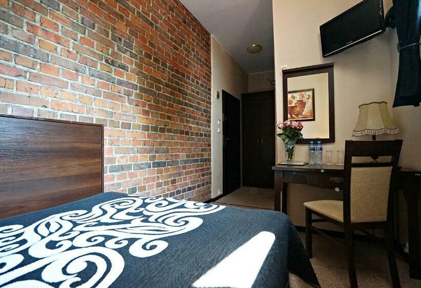 חדר סטנדרט, Zamek Królewski We Wschowie