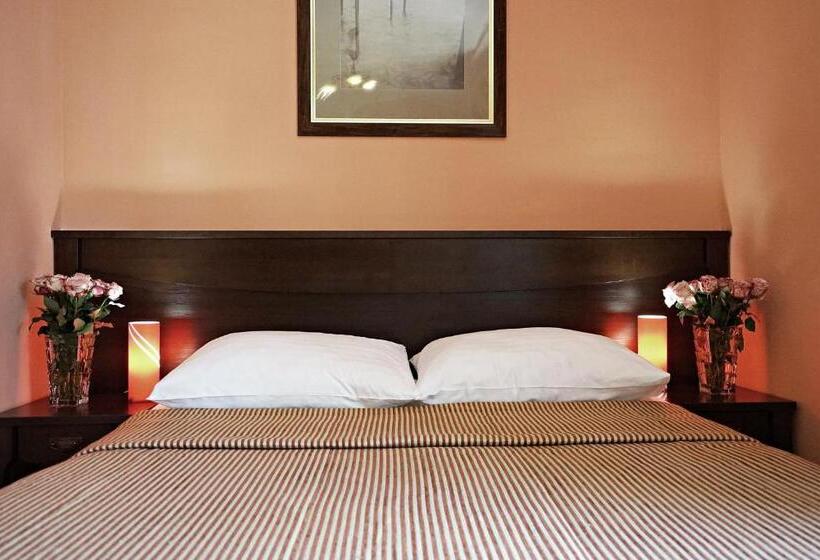 חדר דלוקס, Zamek Królewski We Wschowie