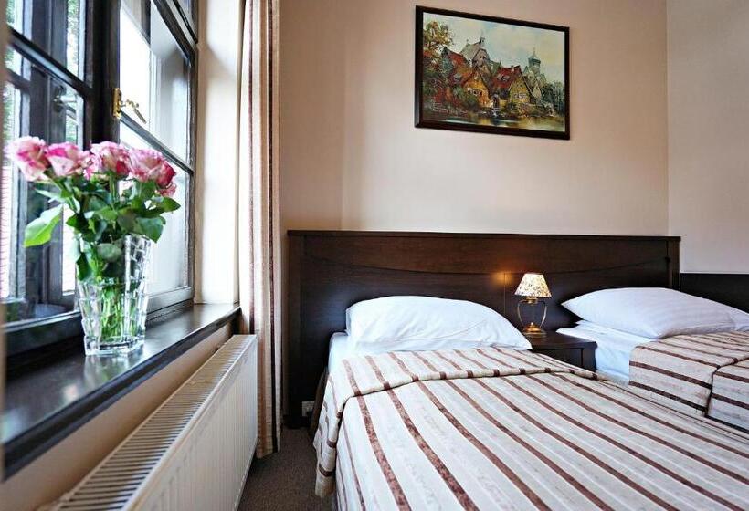 חדר סטנדרט, Zamek Królewski We Wschowie