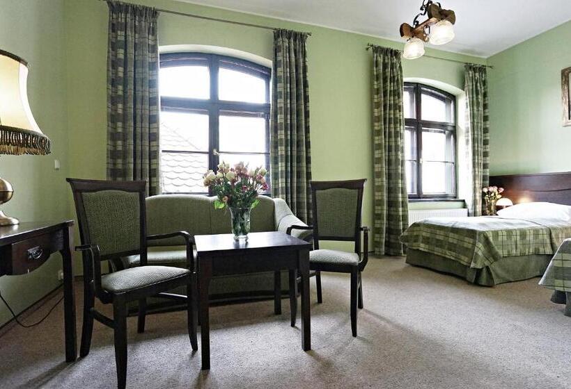 חדר סטנדרט, Zamek Królewski We Wschowie