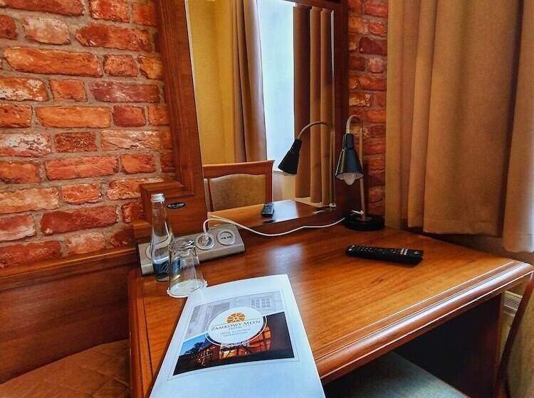 חדר סטנדרט יחיד, Zamkowy Młyn