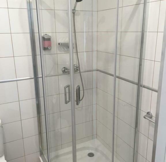 스탠다드 싱글 룸, Złote Runo