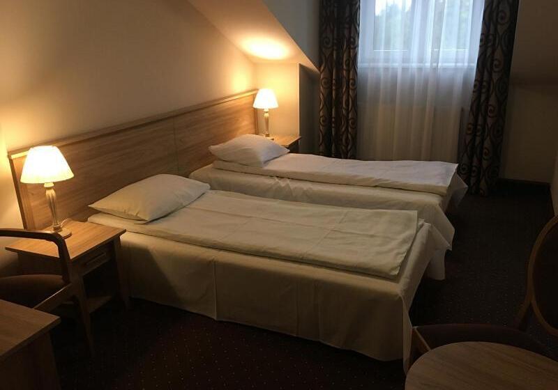 스탠다드 룸, Złote Runo