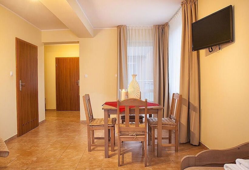 高级三人间, Planeta Hotel & Restauracja