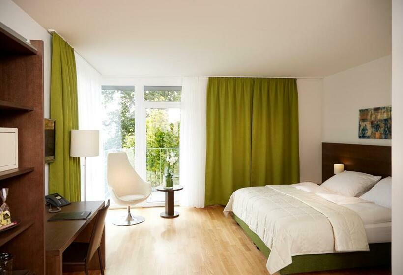 Номер Стандарт с Балконом, Wesenufer Hotel & Seminarkultur An Der Donau