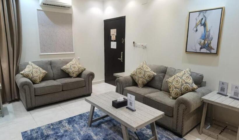 Estudi Deluxe, فندق جون