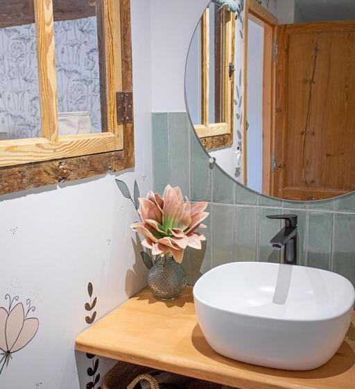 Номер Стандарт Вид на Сад, La Fée Capucine Chambres Et Table D Hôtes Espace Bien être Et Massages