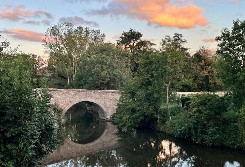 Номер Стандарт Вид на Сад, La Fée Capucine Chambres Et Table D Hôtes Espace Bien être Et Massages