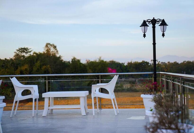 バルコニー付スイート, Finn S Weaver Resort, Kaziranga