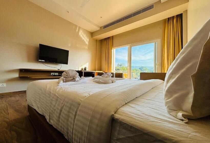 带阳台的豪华间, Finn S Weaver Resort, Kaziranga