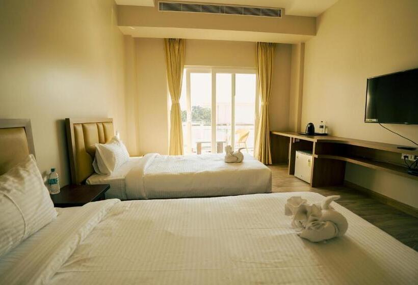 バルコニー付きスタンダードルーム, Finn S Weaver Resort, Kaziranga