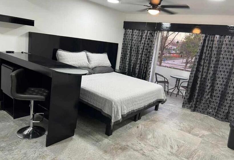 إستوديو قياسى, And Suites Cananea