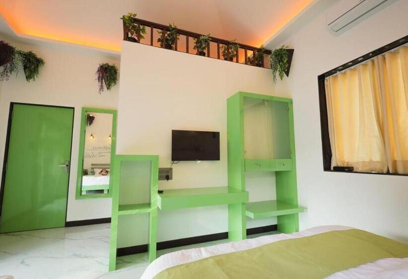 标准三人间, Cherryleen Resort Nagaon