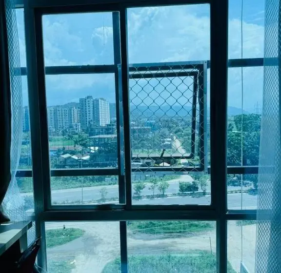 キングサイズベッドのスタンダードルーム, Grace Inn Guest House, Near Airport And Ion Digital